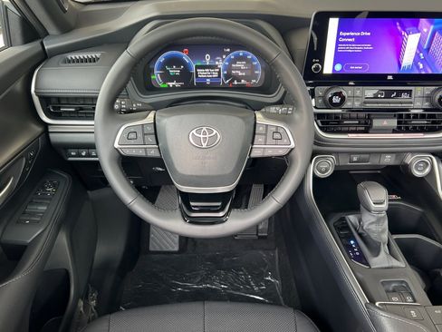 New 2026 Toyota Grand Highlander AWD Hybrid image 16