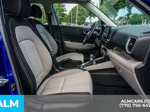 Used 2024 Hyundai Venue SEL FWD image 22
