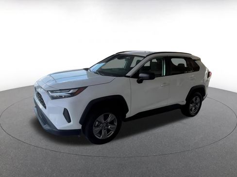 Used 2025 Toyota RAV4 LE image 6