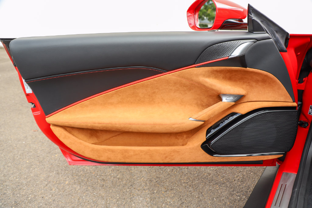 Certified 2026 Ferrari Roma Spider RWD image 61