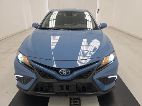 Used 2024 Toyota Camry SE w/ Audio Upgrade Package FWD image 3
