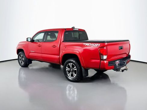 Certified 2017 Toyota Tacoma TRD Sport w/ Tow Package (A/T) AWD/4WD image 7