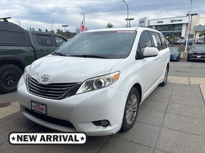 Used 2013 Toyota Sienna XLE w/ Entertainment Pkg