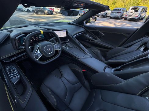 Used 2023 Chevrolet Corvette Stingray Premium Conv RWD image 49