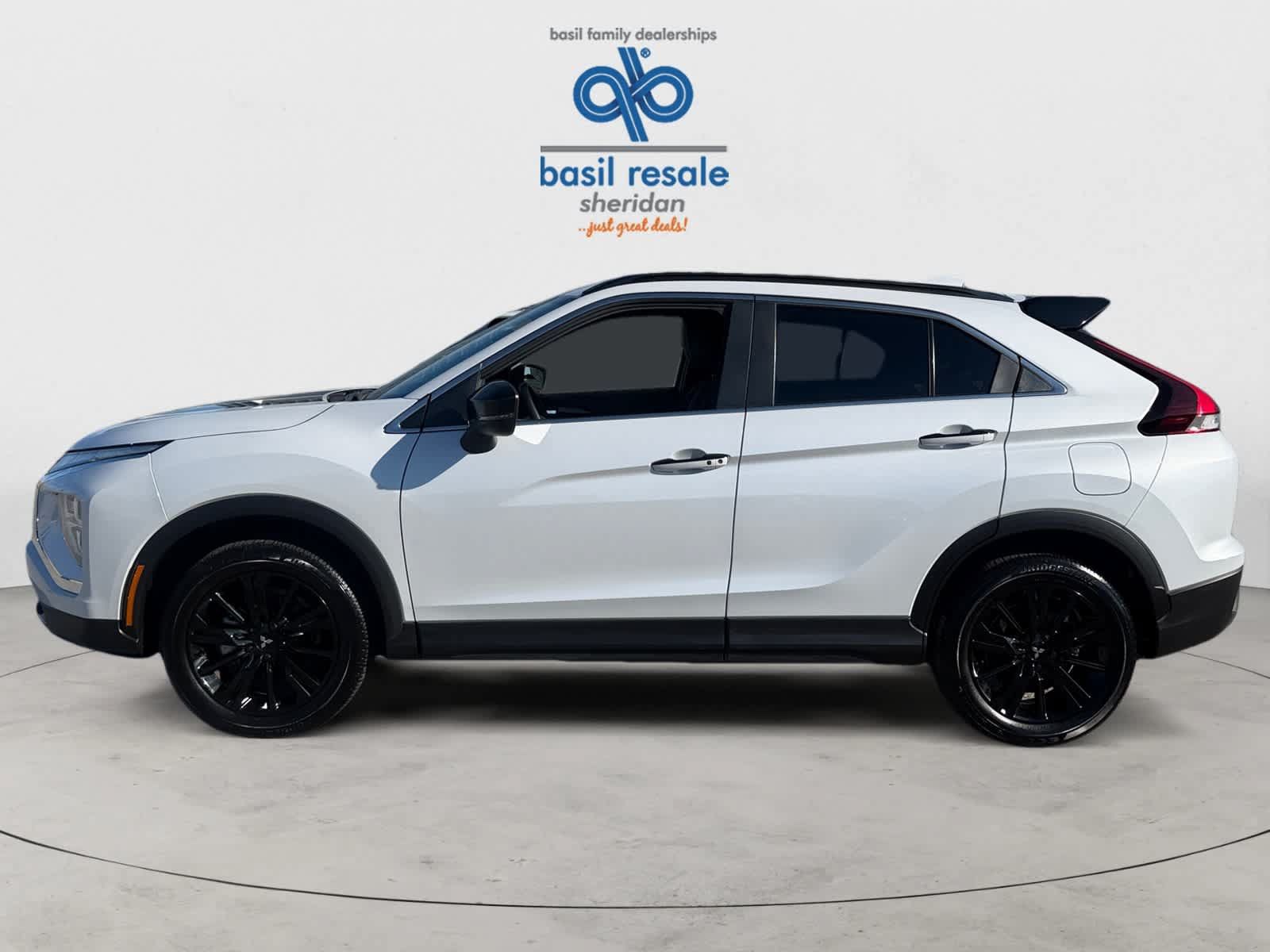 Used 2025 Mitsubishi Eclipse Cross AWD image 3