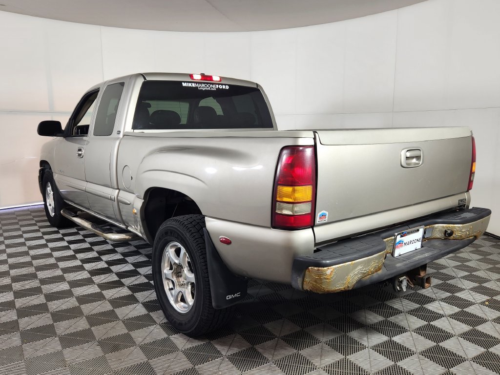 Used 2002 GMC Sierra 1500 Denali AWD/4WD image 5