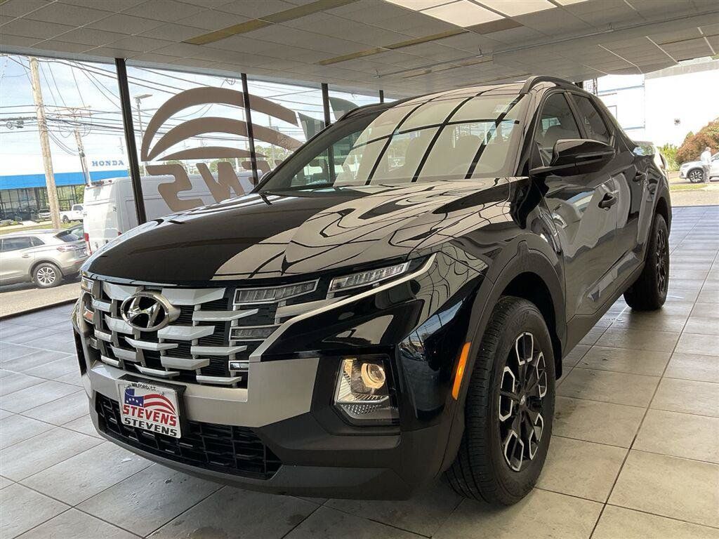 Used 2023 Hyundai Santa Cruz SEL w/ Activity Package AWD/4WD image 3