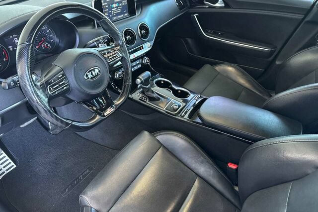 Used 2020 Kia Stinger GT-Line RWD image 10