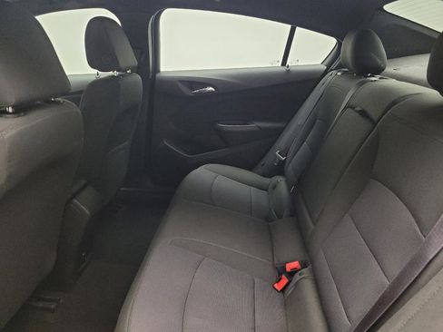 Used 2017 Chevrolet Cruze LT w/ Convenience Package FWD image 18