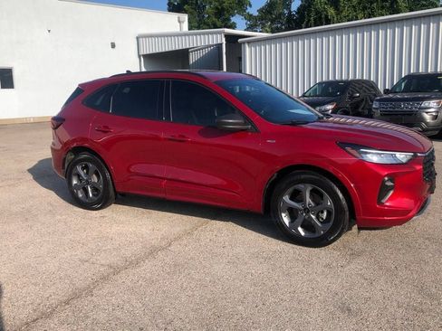 Used 2024 Ford Escape ST-Line FWD image 2