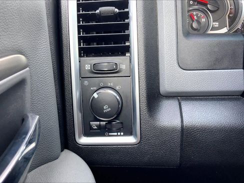 Used 2019 RAM 1500 Lone Star image 35