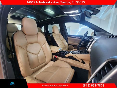 Used 2016 Porsche Cayenne S w/ Premium Package image 29
