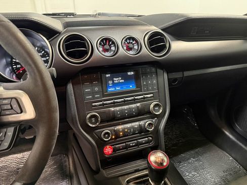 Used 2016 Ford Mustang Shelby GT350 w/ Track Package image 16