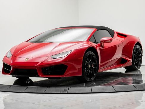 Used 2018 Lamborghini Huracan LP 580-2 RWD image 1