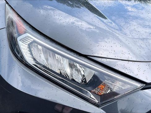Used 2021 Toyota RAV4 XLE Premium FWD image 27