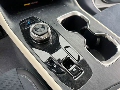 Used 2023 Lexus RZ 450e Premium w/ Accessory Package (2T) image 17