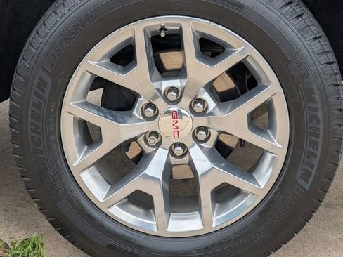 Used 2018 GMC Sierra 1500 SLT w/ Texas SLT Premium Package AWD/4WD image 10