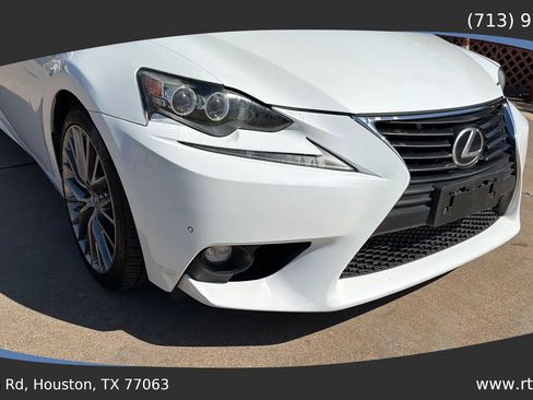 Used 2015 Lexus IS 250 w/ Navigation System Package RWD image 12