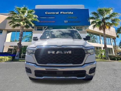 Certified 2025 RAM 1500 Big Horn AWD/4WD image 3