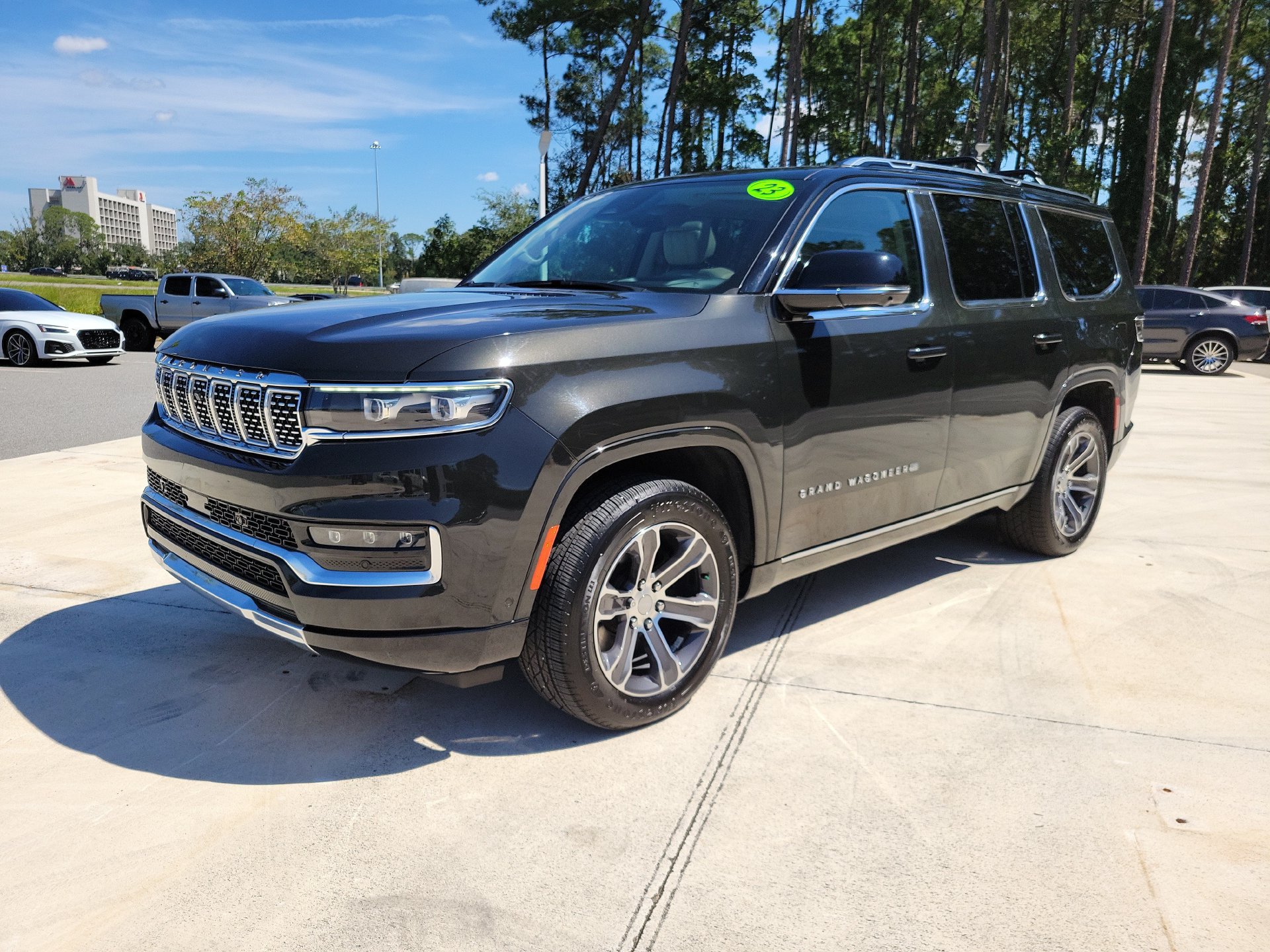 Used 2023 Jeep Grand Wagoneer 4WD image 6