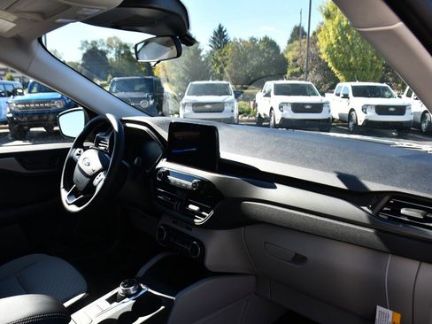 Used 2026 Ford Escape Active w/ Cold Weather Package image 14