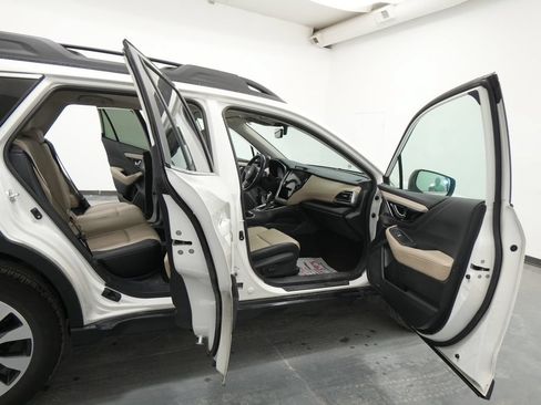 Used 2024 Subaru Outback Limited AWD/4WD image 32