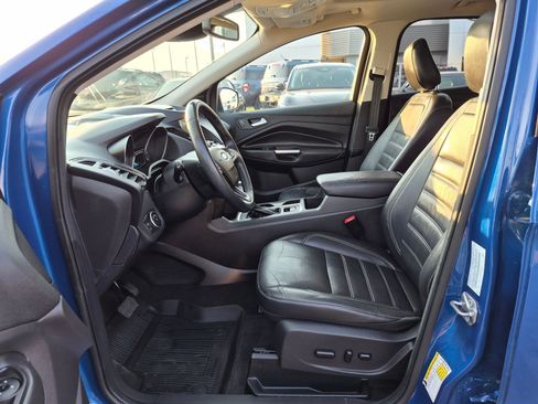 Used 2018 Ford Escape Titanium w/ Ford Safe & Smart Package AWD/4WD image 17