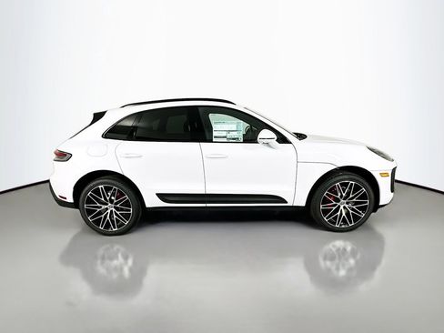New 2026 Porsche Macan S image 8
