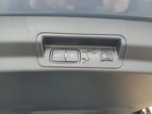 New 2026 Ford Explorer ST-Line image 34