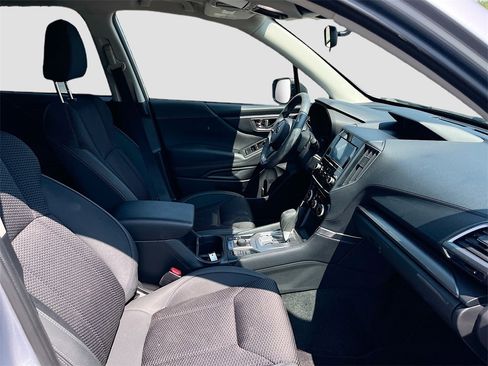 Used 2024 Subaru Forester Premium image 29