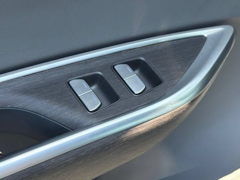 Used 2024 Lucid Air Touring AWD/4WD image 20