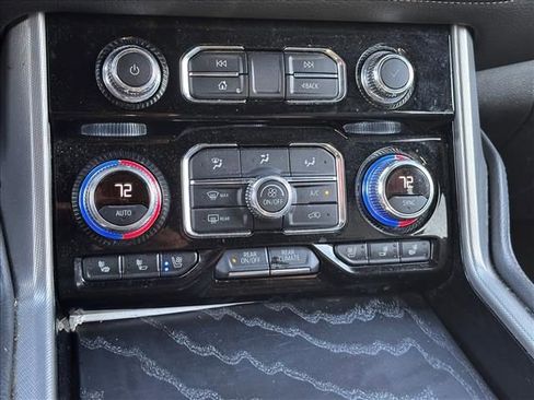 Used 2023 GMC Yukon Denali image 31