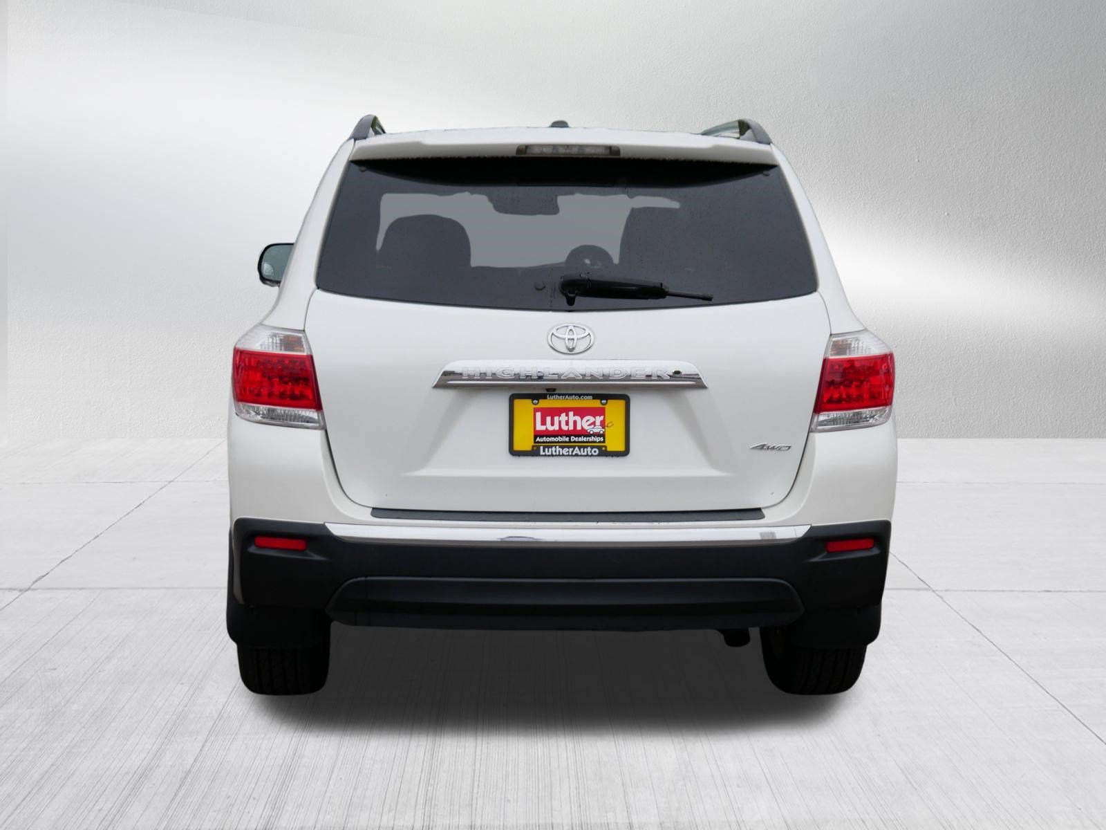 Used 2012 Toyota Highlander Limited w/ Tow Pkg AWD/4WD image 6