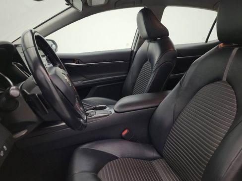Used 2021 Toyota Camry SE w/ Carpet Mat Package (TMS) FWD image 17