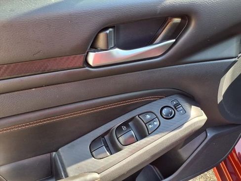 Used 2022 Nissan Altima 2.5 SR image 14