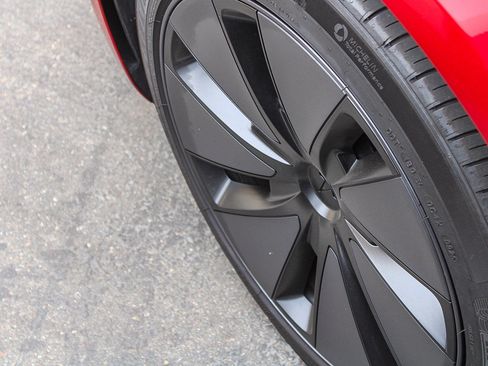 Used 2025 Tesla Model 3 Long Range RWD image 13