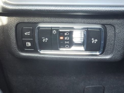 Used 2024 Lincoln Corsair Grand Touring image 30