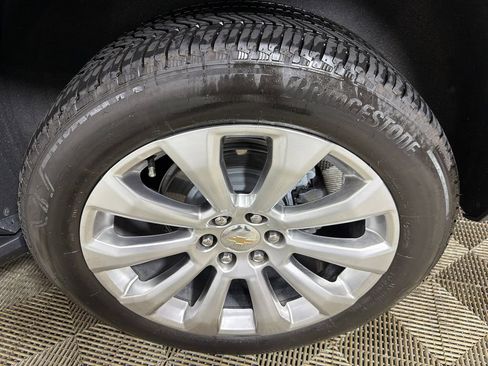 Used 2025 Chevrolet Tahoe Premier RWD image 21