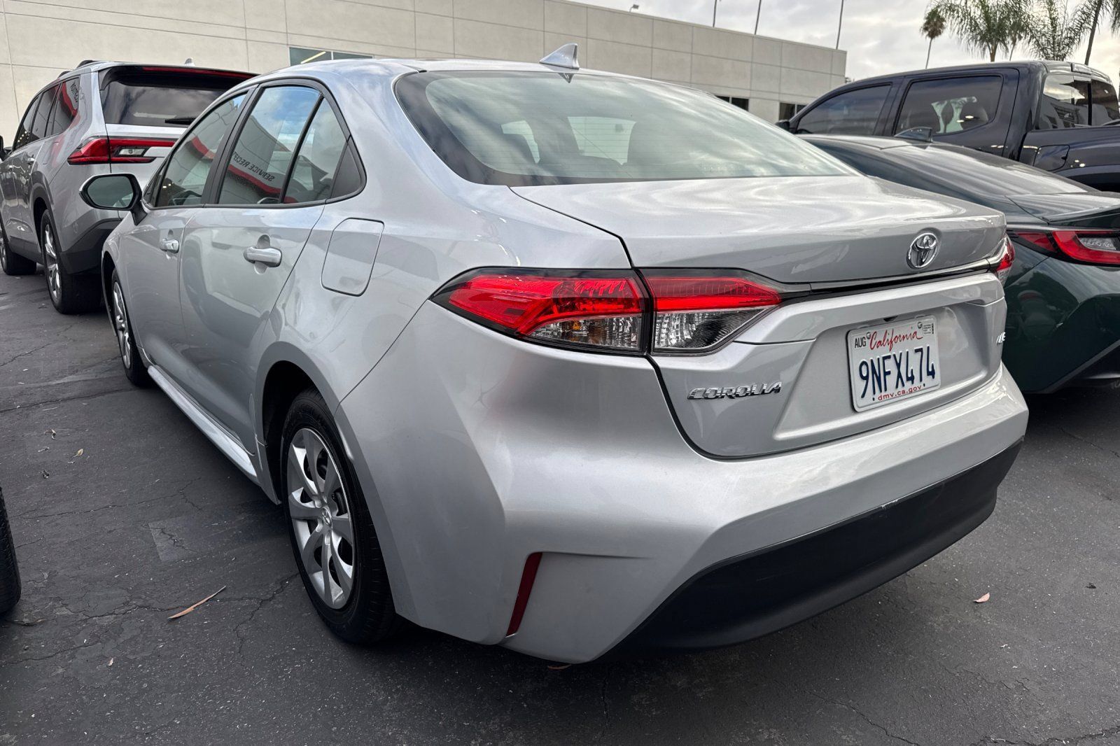 Used 2024 Toyota Corolla LE FWD image 6