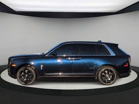 Used 2022 Rolls-Royce Cullinan image 5