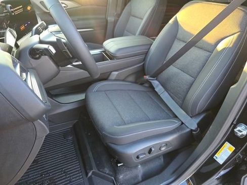 New 2026 Chevrolet Traverse LT w/ LPO, Floor Liner Package image 25