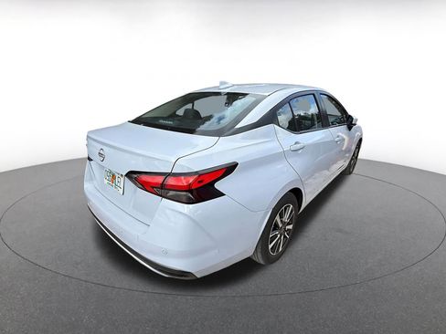 Used 2025 Nissan Versa SV image 8