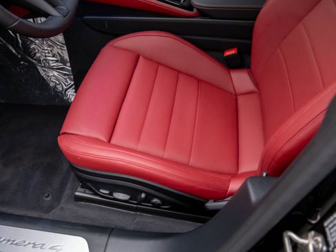 New 2026 Porsche Panamera 4 image 15