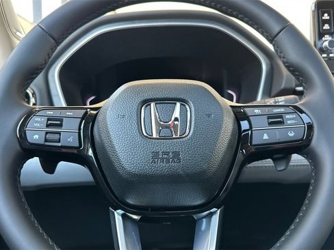 New 2025 Honda Pilot Touring image 26