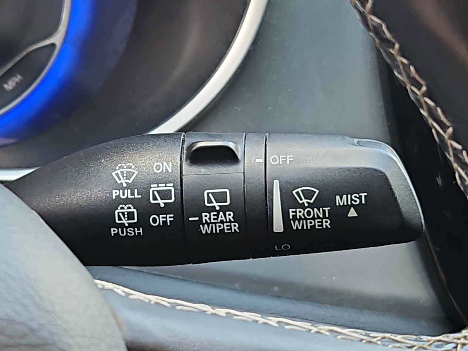 Used 2018 Chrysler Pacifica Touring Plus w/ S Appearance Package FWD image 22