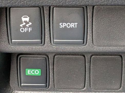 Used 2015 Nissan Rogue S image 12