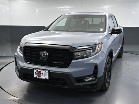 Used 2023 Honda Ridgeline Black Edition image 11