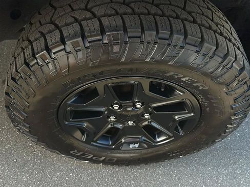 Used 2015 Jeep Wrangler Sport AWD/4WD image 19