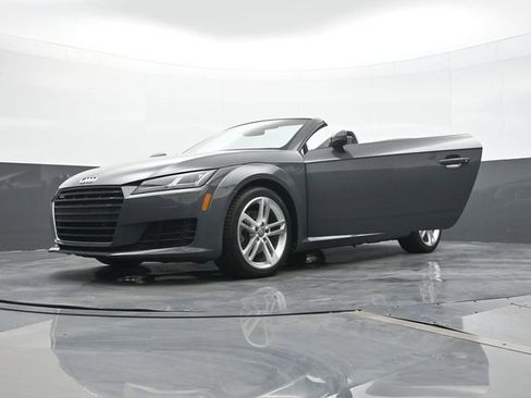 Used 2017 Audi TT 2.0T w/ Technology Package image 24