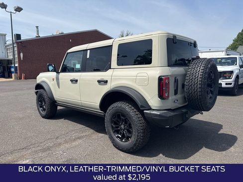 New 2026 Ford Bronco Badlands AWD/4WD image 4
